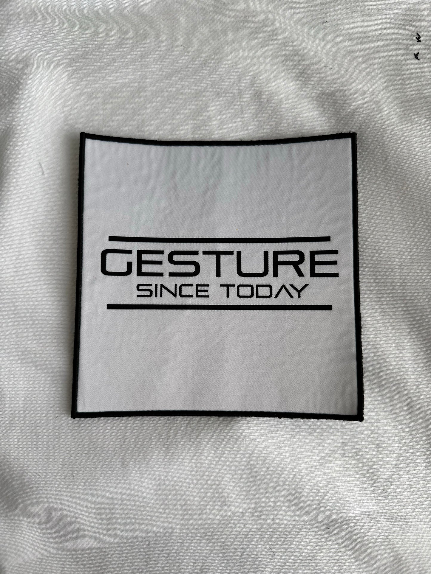 REMOVABLE LOGO PATCH